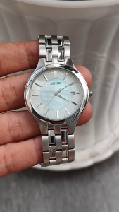 Đồng hồ nam Seiko kính saphia mặt xà cừ chạy pin hàng si
