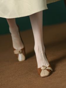 ภาษาฝรั่งเศสคําวินเทจดอกไม้ 5 ซม.รองเท้าส้นสูงของแท้ หนัง หัวสแควร์ส้นหนา Mary Janes ผู้หญิง ฤดูใบไม้ผลิ ฤดูใบไม้ร่วง แฟชั่นรองเท้าเดียว