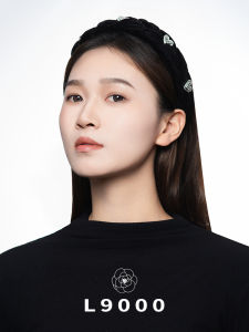 Elegant Velvet Heart Shaped Hairband for Women with Braided Design Fashionable Korean Style Hair Accessories Unique Headwear