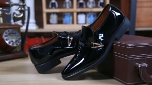 【Available in stock in Malaysia】Fashion Black Shoes For Men Mens Business Formal Wear Shoes British Style Casual Leather Shoes