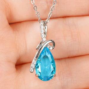 สร้อยคอจี้ผู้หญิงดีไซน์หรูหรา สไตล์สดใส เหมาะสำหรับงานแต่งงาน ฉลองครบรอบ ประดับด้วยเพชร CZ สีฟ้าระยิบระยับ ใช้ได้ทุกวัน เครื่องประดับแฟชั่นทันสมัย