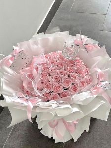 Red And Pink Rose Bouquet Eternal Soap Flower Finished Product Ideal Valentines Day Gift for Boyfriend Or Girlfriend Birthday Festival