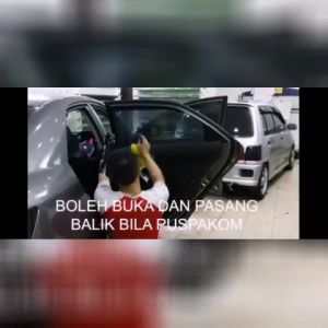 95% Gelap DIY High Quality MAGIC TINTS Suitable for Car / Home Window UV Block Reusable Removable Senang Pasang / Boleh Buka Dan Guna Semula Segulung 50cm/75cm x 300cm