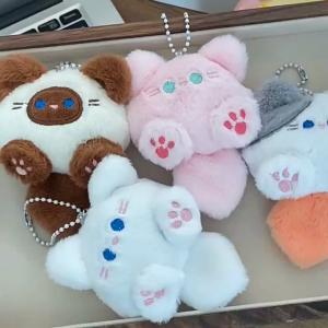 SHENHAO2🎀 น่ารักตุ๊กตาแมวพวงกุญแจ Kawaii การ์ตูนตุ๊กตากระเป๋าจี้พวงกุญแจอุปกรณ์เสริมสำหรับผู้หญิง