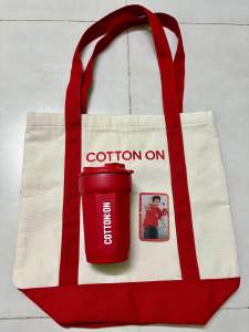Combo Cotton On: Bình nước Túi tote & Thẻ có chữ ký Sơn K