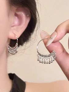 ต่างหูทรงหยดน้ำสไตล์โบราณสำหรับผู้หญิง ดีไซน์ไม่ซ้ำใคร เครื่องประดับแฟชั่นระดับไฮเอนด์ สไตล์วินเทจ ดีไซน์หรูหรา ต่างหูหยดน้ำตก