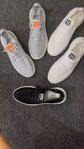 Toseyog 017: Sepatu Sneaker Pria Keren & Empuk Kasual STRIKER