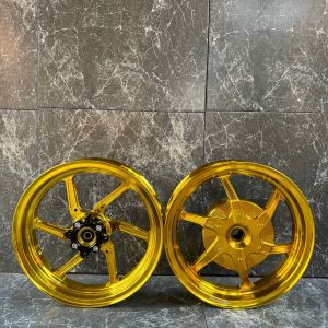 ล้อแม็กงาน CNC จีออโน่พลัส จีออโน125 GironoPlus Giorno125 งานตรงรุ่นพร้อมใส่ สวยตรงปกไม่ได้แต่งภาพ มีหลายสีให้เลือก ขนาดขอบ 2.50 นิ้ว กว้าง 12 นิ้ว ได้ 1 คู่ ดุมหลังปิดเต็ม