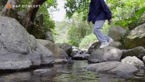 K&F CONCEPT IP68 10 Meters Waterproof Monocular Telescope with Cleaning Cloth Scope BAK-4 Prism FMC for Stargazing/Birdwatching/Hunting/ Camping/Traveling