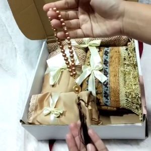 Seperangkat Alat Sholat Mahar Nikah & Set Seserahan Alquran