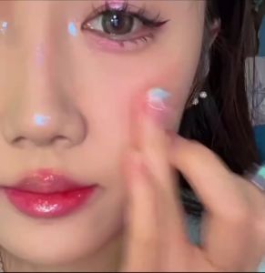 ติดชิดแบบไม่ถาวร กาวติดขนตา - สินค้าจากไทย