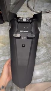 Dè chắn bùn biển số xe SH 2020 đến 2023 dòng 125i và 150i zin hãng Honda