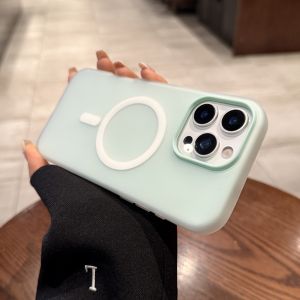 AO.HU | Magsafe Compatible Full Coverage Liquid Silicone Phone Case
