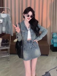 Early Autumn 2025 Retro Hong Kong Style Spicy Girl Short Denim Jacket High Waist A-Line Skirt Set Korean Version Fashionable Womens Outfit
