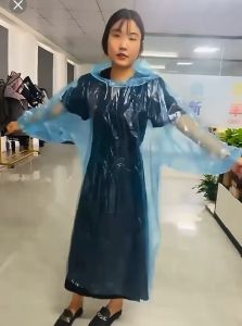 Jas Hujan Gantungan Bola Portable Gantungan Kunci Raincoat Jas Hujan Murah Sekali Pakai Praktis