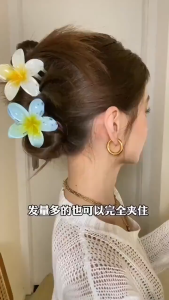 Plumeria Flower Hair Clip 🎀 鸡蛋花抓夹花朵 Klip Rambut Gaya Fairy Hair Pin Headdress Hair Claw Hair Accessories Woman Fashion