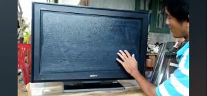 Phim phân cực 32 inch dùng để dán Tivi 32inch 32in film đa năng film da nang phim phan cuc phim dán màn hình