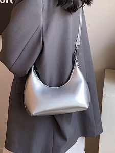 Silver underarm beg for women fashion 2025 new style niche design shoulder messenger bag high-end stylish dumpling bag