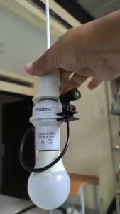 Fitting Lampu Sensor Cahaya Otomatis Untuk Segala Lampu