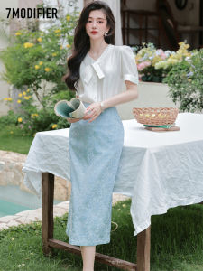 7.Modifier | Bộ Quần Áo Cao Waisted Màu Đơn Dây Nơ Chéo Cổ V
