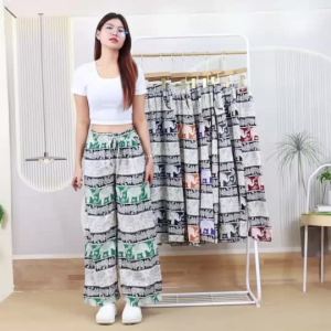 กางเกงลายช้างขายาว ทรงขากระบอกใหญ่ มีเชือกปรับขนาด มีกระเป๋า 2 ข้างพร้อมใช้งาน ปลายขาปล่อย p9937#