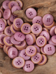 เสื้อสเวตเตอร์คาร์ดิแกนสีชมพูอ่อนใหม่ฤดูใบไม้ผลิและฤดูร้อนพร้อมกระดุมผลไม้สีม่วงไวน์ DIY สำหรับผู้หญิง