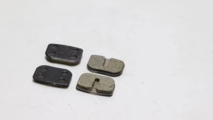 20 pcs Disc Brake Shoe Pad Replacement For 43cc 47cc 49cc 97cc 100cc Pocket Dirt Bike Mini Moto Kid Crosser Electric Scooter