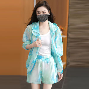 Shalldoer | ชุดกีฬาป้องกันแสงแดดสำหรับผู้หญิง ชุดกางเกงขาสั้นลำลอง 2 ชิ้น ฤดูร้อน 2025 ชุดกันแดดแบบใหม่ระดับไฮเอนด์ ความรู้สึกที่ไหล่เชือก