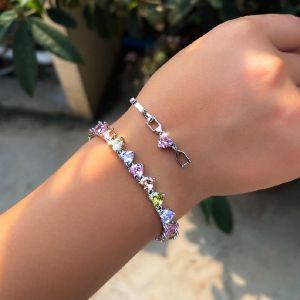 SEQUITO Women Elegant Silver Plated Jewelry Pave Setting Colorful AAAAA Cubic Zircon Heart Shape Bracelet for Party B416