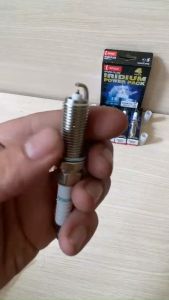 Bộ 4 Bugi Denso Iridium cho xe Toyota Vios Camry Corolla Altis Matrix Prius Wish Mazda 2 3 6 Cx5 Nissan Teana Altima Maxima Murano Pathfinder SC20HR11