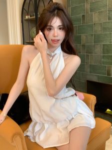 GUZILIAN | ชุดเดรสกระโปรงสั้นเอวสูงผู้หญิงแขนกุดคอวีไม่มีแขนฤดูร้อน กระโปรงทรงเอสีขาว ดีไซน์คอวี กระโปรงทรงเอสีขาว ชุดทำงานสไตล์เกาหลี