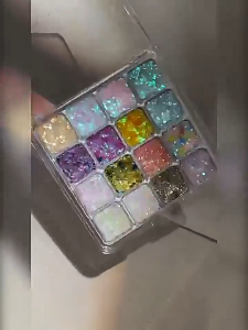 16 Color Mermaid Sequin Eyeshadow Palette Glitter Shimmer Sparkle Highlighter Eye Shadow for Dance Party Stage Womens Cosmetics