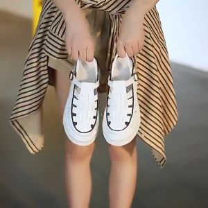 UoMeAi Sandal Wedge Wanita Korean Premium Dengan Desain Elegan Tinggi 8cm Bahan EVA