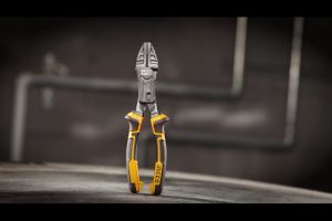 Ingco 4pcs Heavy Duty Compound Action Pliers Set Cr-V Teflon Coated Grip Pliers For Cutting & Gripping HKCPS5841 - HT2