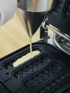 Commercial Gas Stainless Steel Waffle Maker Hot Dog Waffle Not Stick Machine for Home Restaurant Use