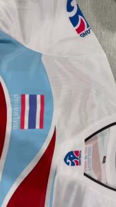 [OFSDIY] เสื้อทีมชาติไทยชุดกีฬาฟุตบอลชายเสื้อยืดคอวีหลวมแขนสั้นระบายอากาศขนาดใหญ่พิเศษ