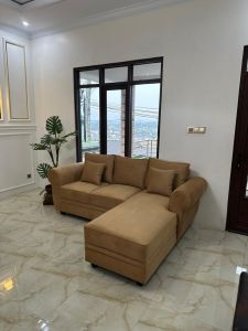 sofa minimalis modern slonjor puuk warna cokelat
