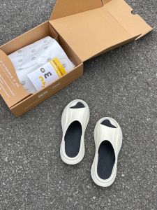 รองเท้าแตะ LaDoll สำหรับผู้ชายและผู้หญิง ทรงสวมสบาย ดีไซน์แบบกันลื่น ระบายอากาศได้ดี หนา พื้นยาง กันน้ำ รองเท้าแตะแบบลำลองสำหรับกลางแจ้งในช่วงฤดูร้อน