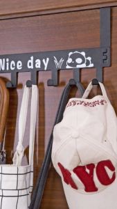 Móc Treo Sau Cửa Living C Treo Quần Áo Nice Day Màu Đen Trắng Bằng Thép Chống Gỉ