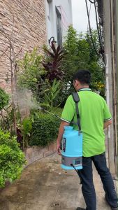 เครื่องพ่นยาแบตเตอรี่ ลิเธียม 5ลิตร 8 ลิตร วีโกเทค ( แบต 2 ก้อน ) เล็ก น้ำหนักเบา ใช้งานสะดวก แถมNS-10