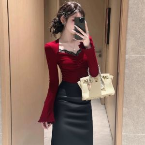 DUOFEIYAN | Elegant Red Lace Stitched Ladies T-Shirt Autumn Winter