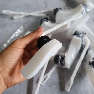 TAY GẠT NƯỚC BỒN CẦU NHỰA TRẮNG - ĐƠN GIẢN DỄ LẮP ĐẶT