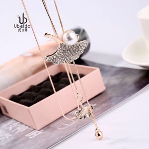 Fashionable Long Womens Sweater Chain Necklace Crystal Full Drill Pendant Leaf Tassel Decoration Alloy Material Korean Style Accessory
