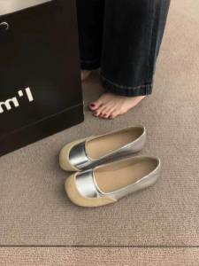 Giày Nữ Cỡ Lớn Giày Bà Nội Miệng Nông Cổ Điển 41-43 Chân Mập Giày Một Lớp Giày Tods Đế Mềm Da Mềm Đế Bằng Xuân Thu Cho Nữ