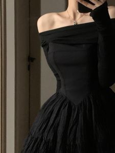 Stunning One-Shoulder A-Line Mini Skirt Womens Base Layer Dress Autumn New Style Waist-Cinched Pleated Design Girls Short Skirt