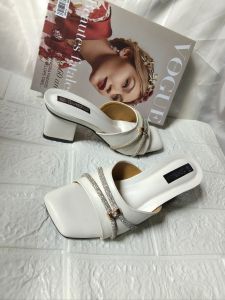 SANDAL QUEN HAK MULES KEKINIAN