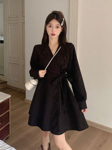 ชุดเดรสคอตตอนคอร์ดูรอยเอวสูงสไตล์ฝรั่งเศสสำหรับผู้หญิงในฤดูใบไม้ร่วงและฤดูหนาว ชุดเดรสสีดำที่หรูหราและเป็นมืออาชีพ