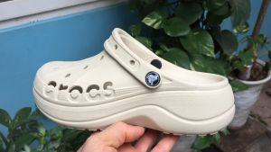 [mẫu mới] Dép Sục bayaclassic đế cao nữ siêu nhẹ mềm êm không thấm nước tặng 10 jibit - Pb154