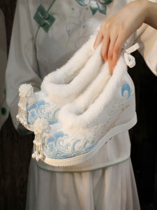 New Style Hanfu Shoes Embroidered Fleece Lined Warmth Increased Indoor Height Student Match Ancient Costume Embroidery Bow Shoes