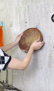 Móc dán tường trong suốt chịu lực nhỏ gọn tiện lợi nhiều công dụng